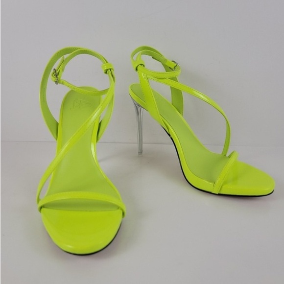S a l e, $23 plus shipping! Vibrant Lime Green Strappy Heel.​ Msrp $150!​ - Picture 4 of 7